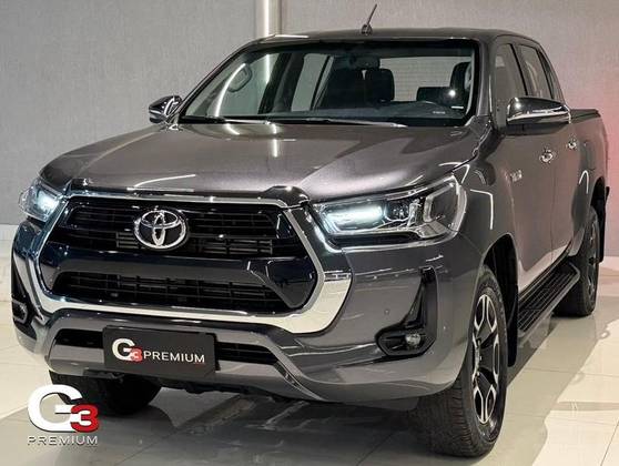 TOYOTA HILUX 2.8 D-4D TURBO DIESEL CD SRV 4X4 AUTOMÁTICO TOYOTA HILUX 2.8 D-4D TURBO DIESEL CD SRV 4X4 AUTOMÁTICO